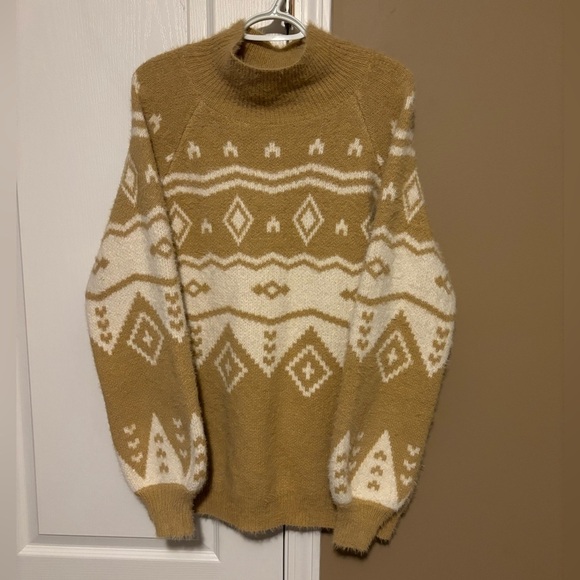 White Birch Women’s Mustard Yellow Knit Sweater Size XL Nordic Pattern, Cozy. - Picture 5 of 6
